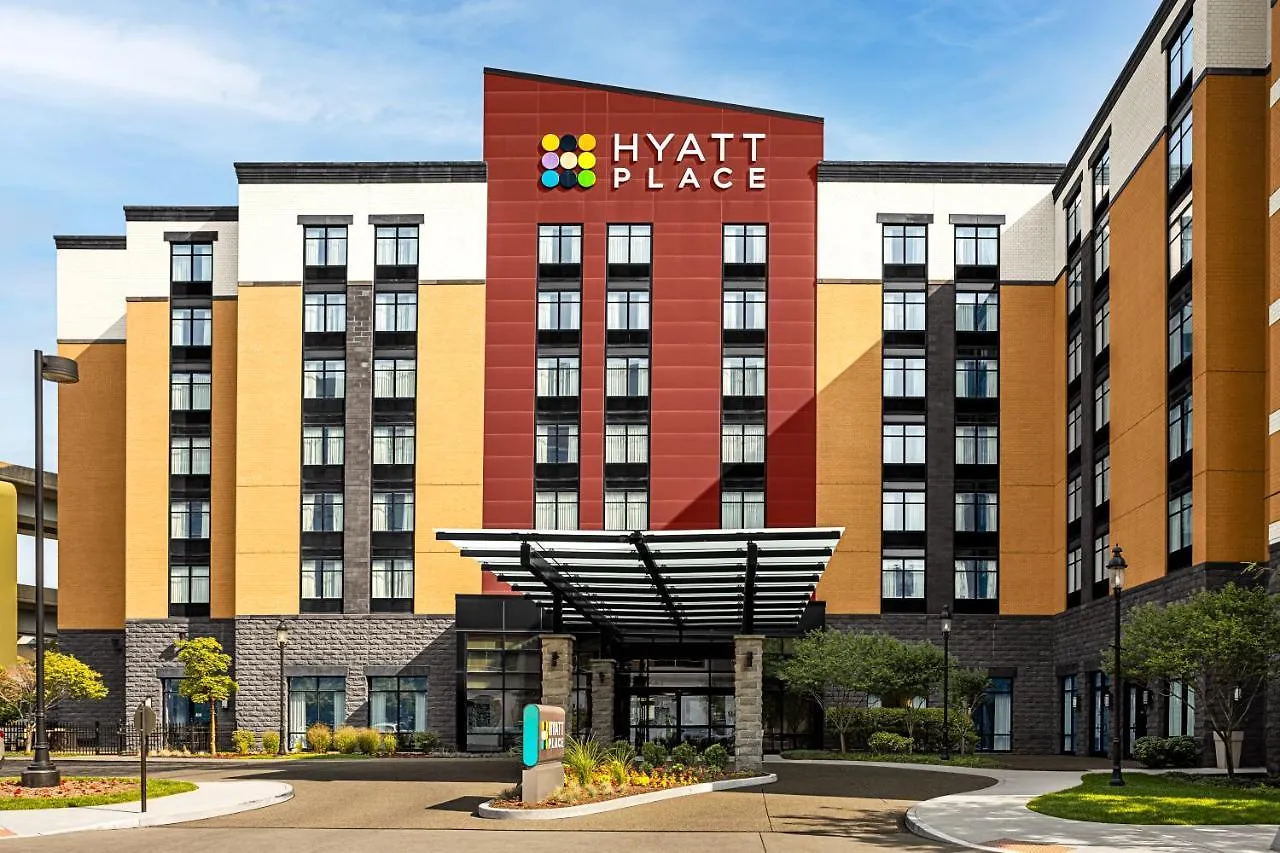 Hyatt Place Pittsburgh North Shore Hotel 3*,