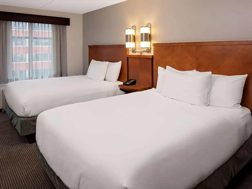 Hyatt Place Pittsburgh North Shore Hotel 3*,